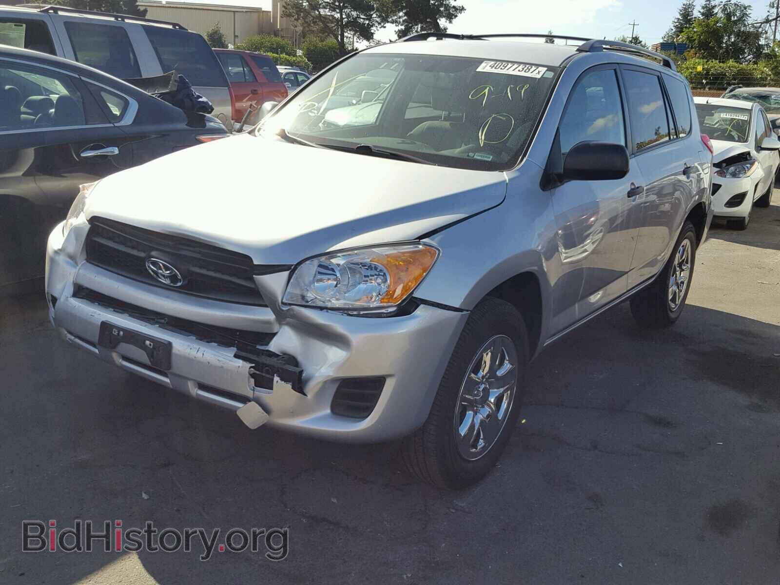 2011 TOYOTA RAV4 - VIN: 2T3BF4DV4BW156917 - Фото 2