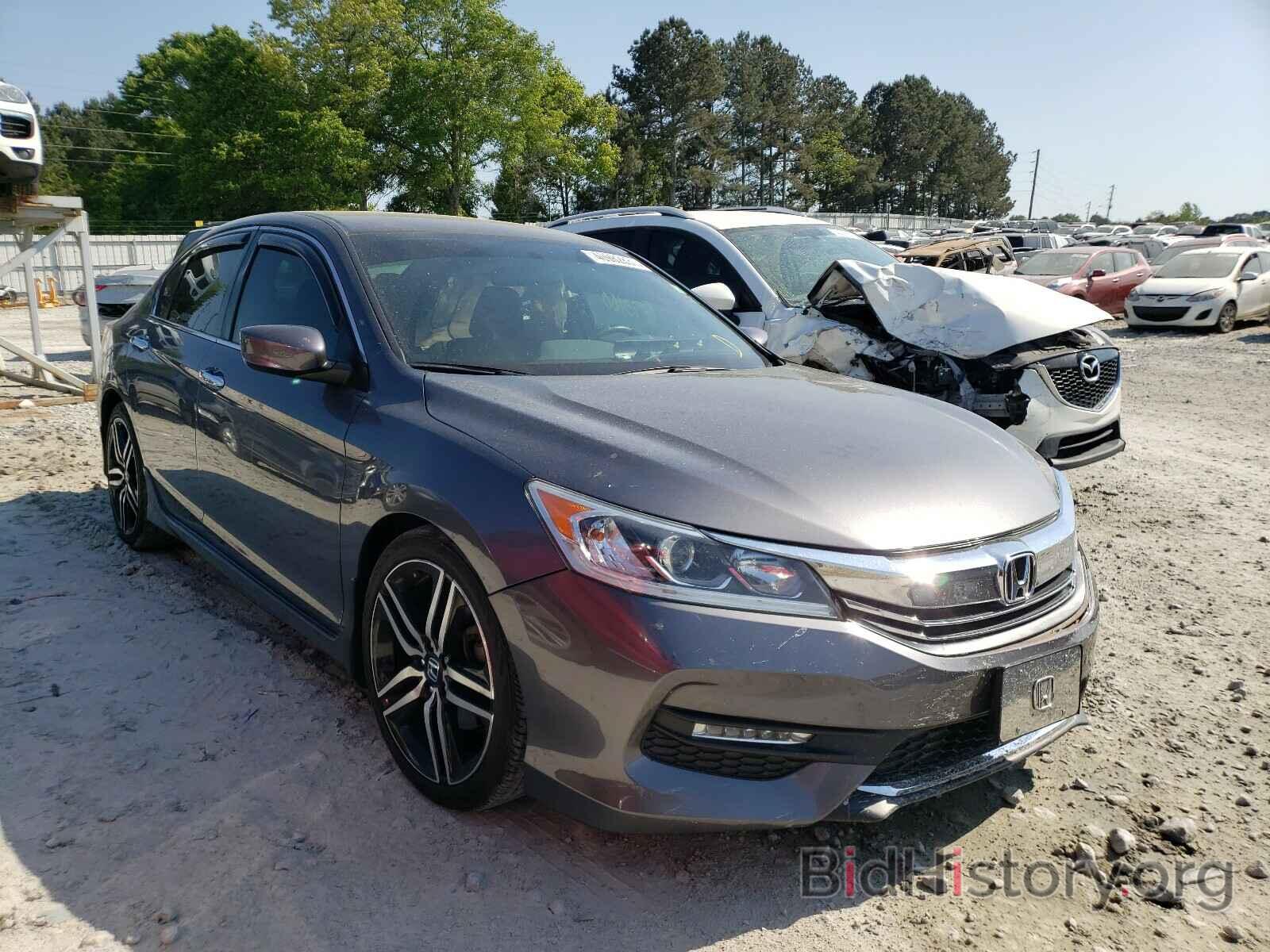 Photo 1HGCR2F57HA104106 - HONDA ACCORD 2017