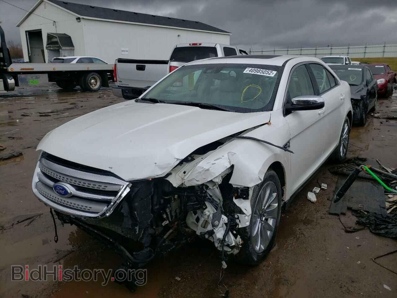 2011 FORD TAURUS - VIN: 1FAHP2FW8BG161542 - Фото 2