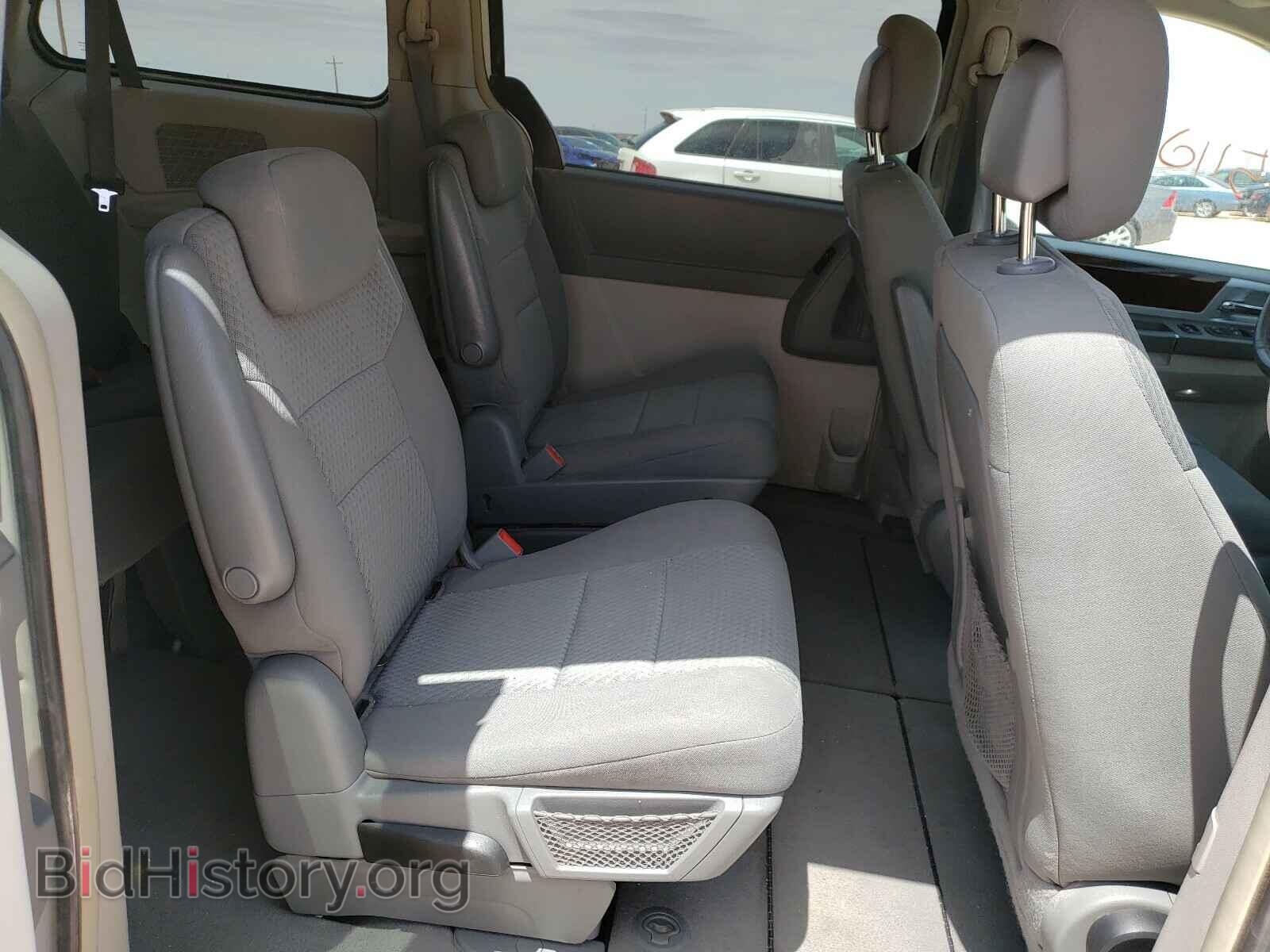 2010 CHRYSLER MINIVAN - VIN: 2A4RR5D1XAR324104 - Photo 6