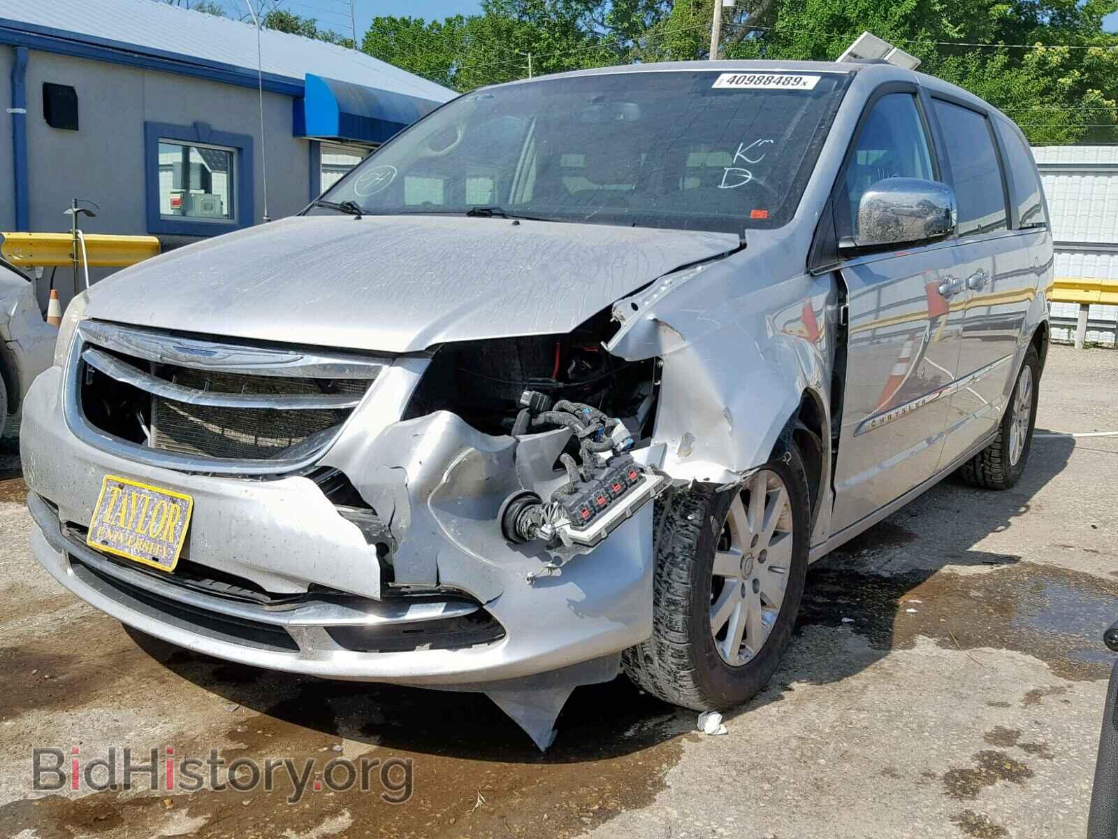 2011 CHRYSLER TOWN & COU - VIN: 2A4RR8DG4BR747543 - Фото 2