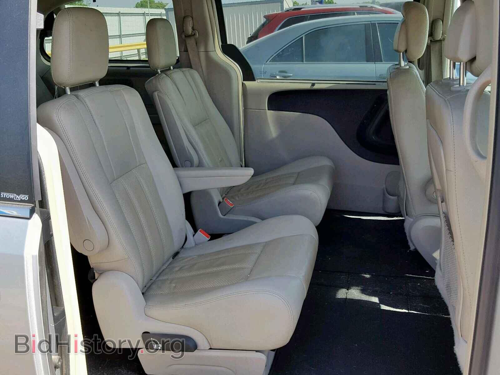 2011 CHRYSLER TOWN & COU - VIN: 2A4RR8DG4BR747543 - Фото 6