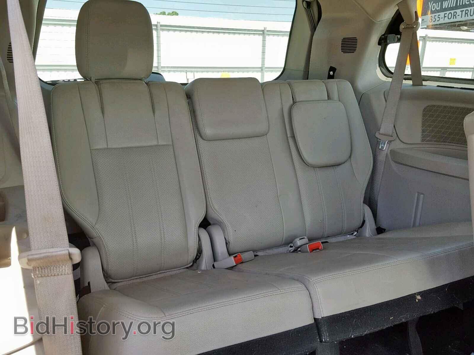 2011 CHRYSLER TOWN & COU - VIN: 2A4RR8DG4BR747543 - Фото 9