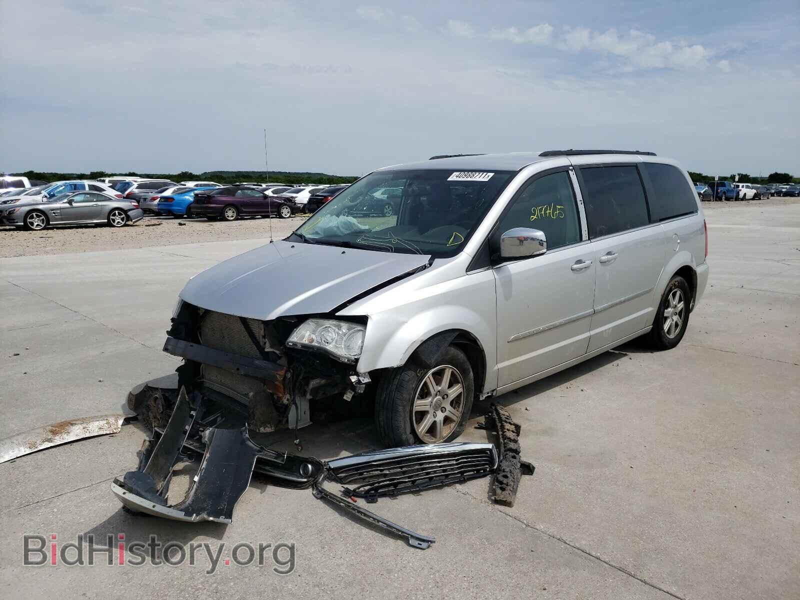 2011 CHRYSLER MINIVAN - VIN: 2A4RR8DGXBR733159 - Фото 2