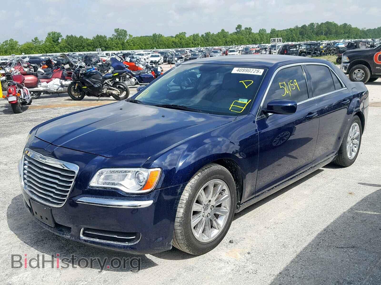 2014 CHRYSLER 300 - VIN: 2C3CCAAG2EH236792 - Фото 2