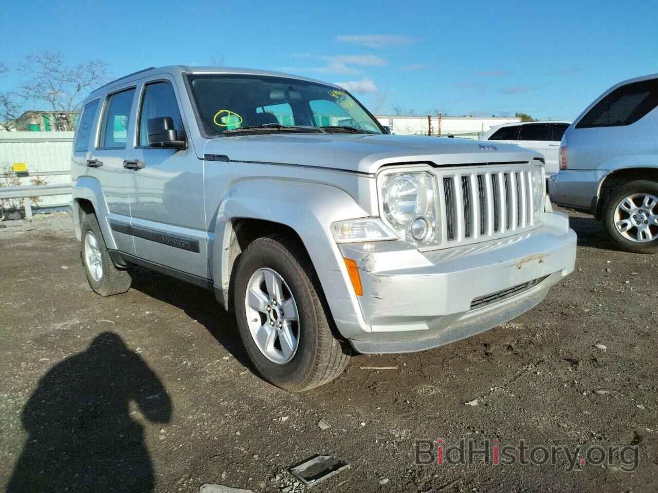 Фотография 1J4PN2GK7AW132975 - JEEP LIBERTY 2010