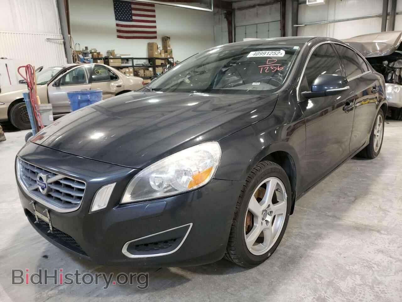 2012 VOLVO S60 - VIN: YV1622FS2C2111256 - Фото 2
