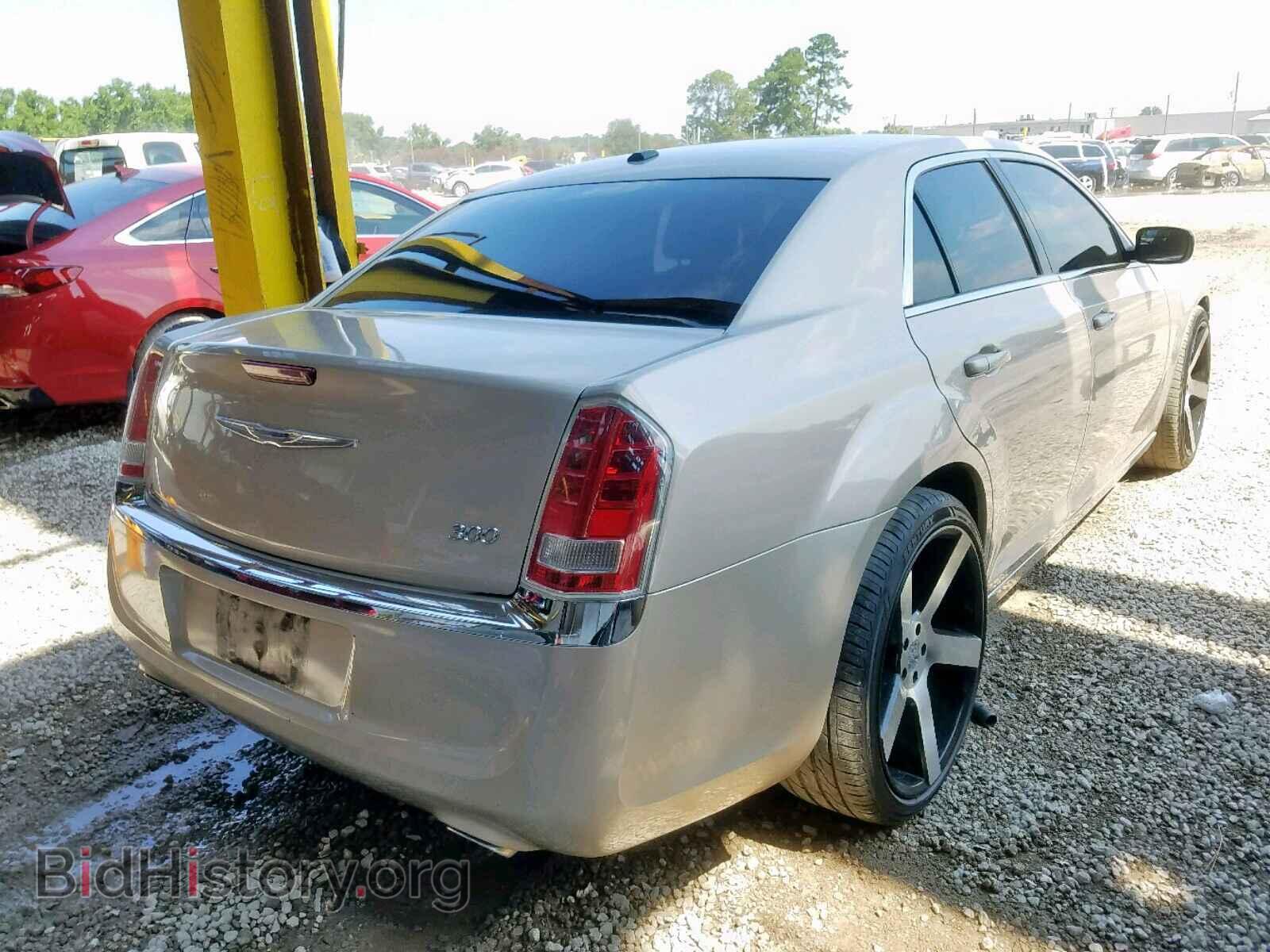 2012 CHRYSLER 300 - VIN: 2C3CCAAG1CH311351 - Фото 4