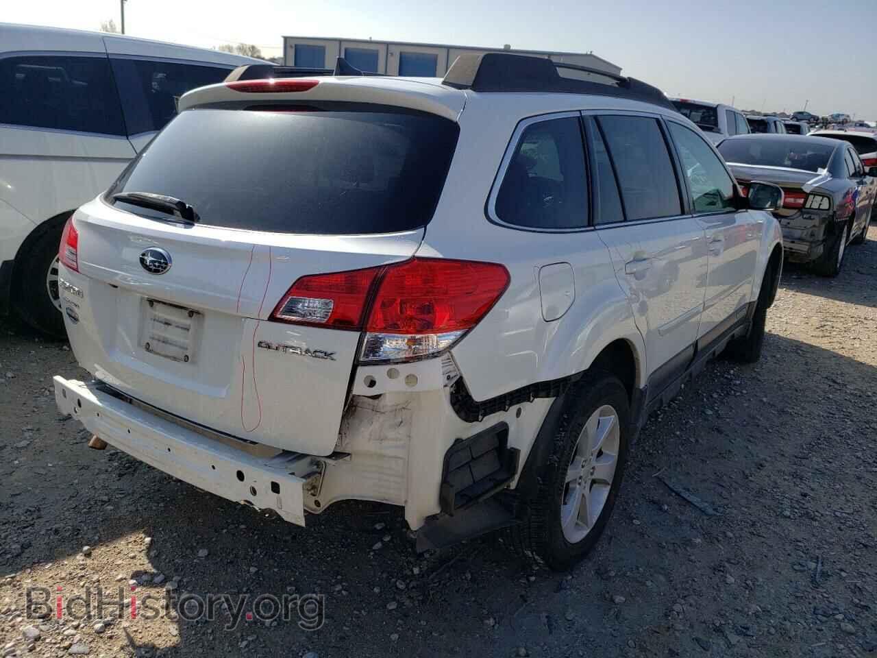 2014 SUBARU OUTBACK - VIN: 4S4BRCDC7E3252978 - Фото 4