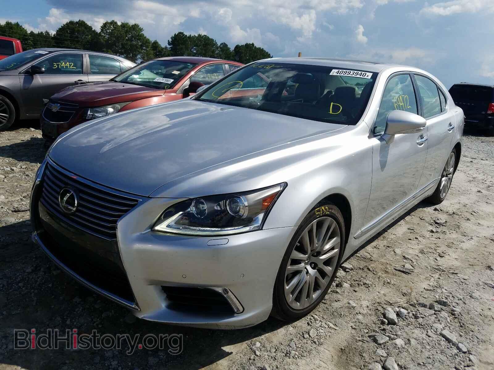 2015 LEXUS LS460 - VIN: JTHBL5EF2F5137610 - Photo 2