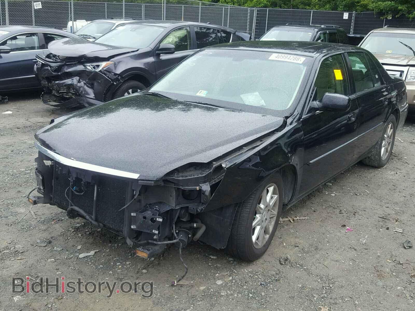 2011 CADILLAC DTS - VIN: 1G6KH5E68BU129386 - Фото 2