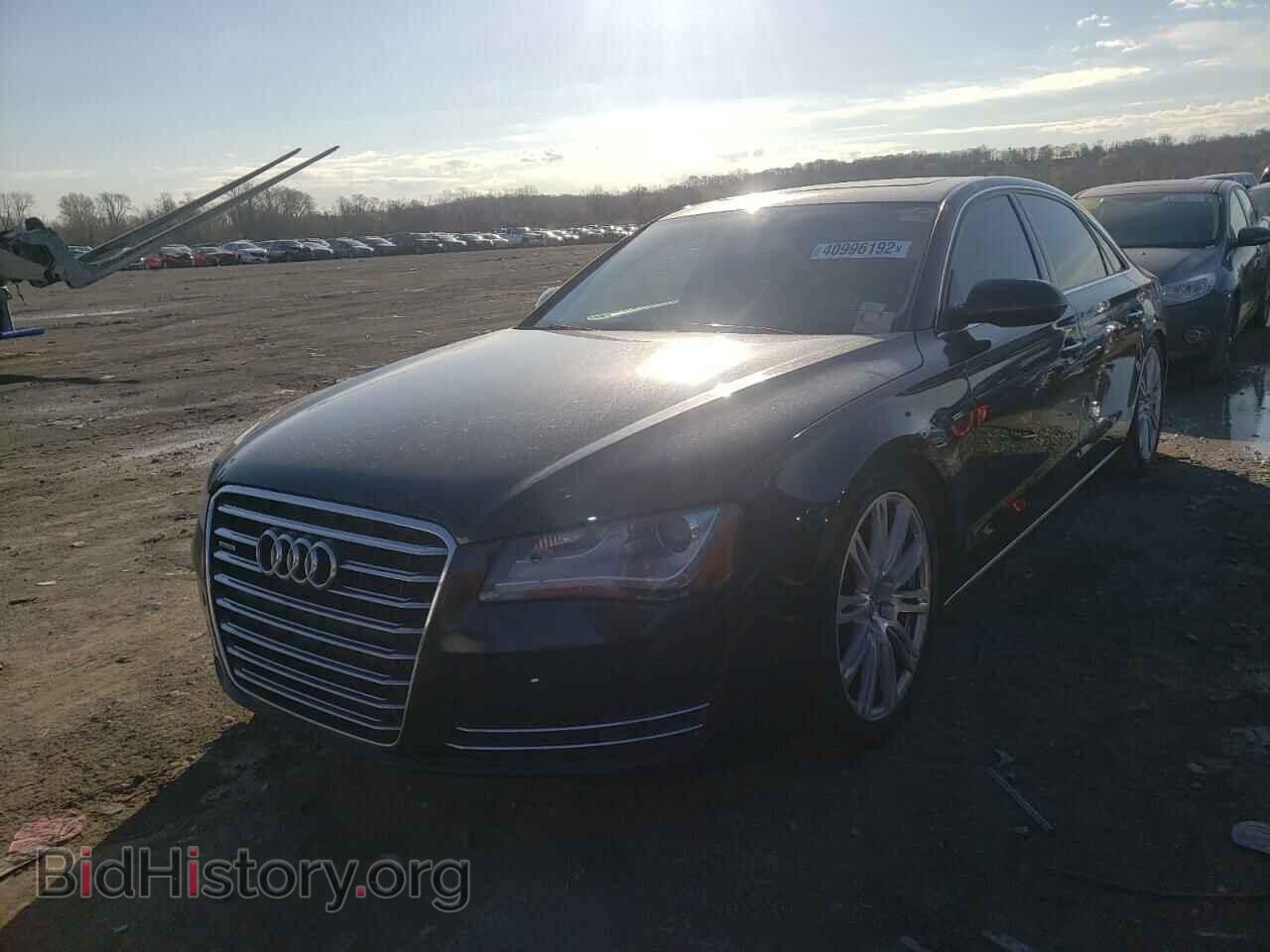 2011 AUDI A8 - VIN: WAURVAFD4BN005973 - Фото 2