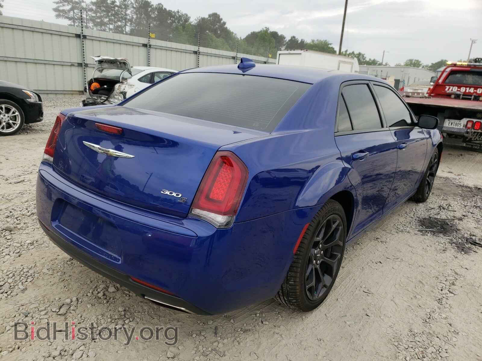 2019 CHRYSLER 300 - VIN: 2C3CCABG3KH515999 - Фото 4