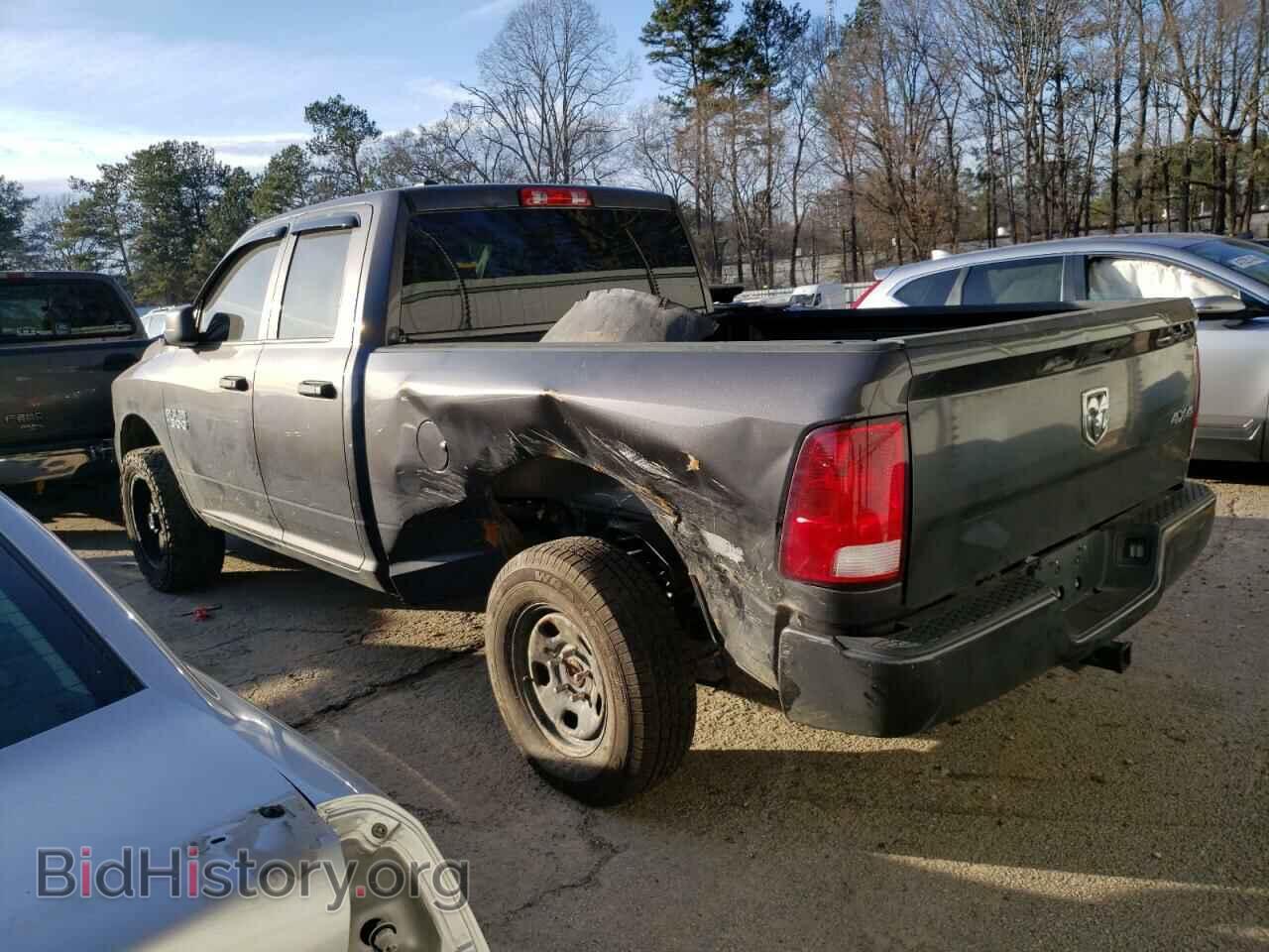 2018 RAM 1500 - VIN: 1C6RR7FG3JS174880 - Photo 2