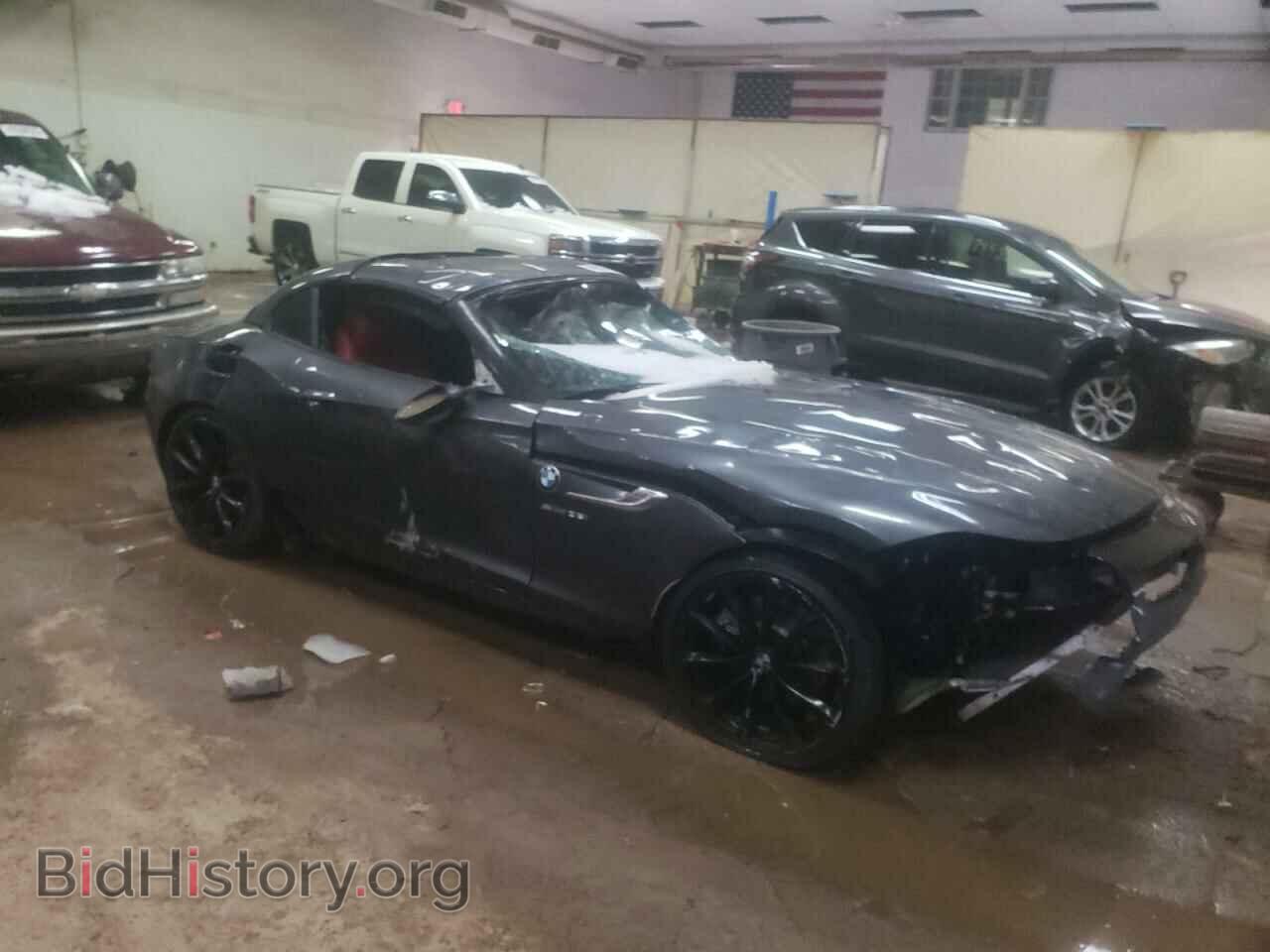 2014 BMW Z4 - VIN: WBALM7C52EE386428 - Photo 4