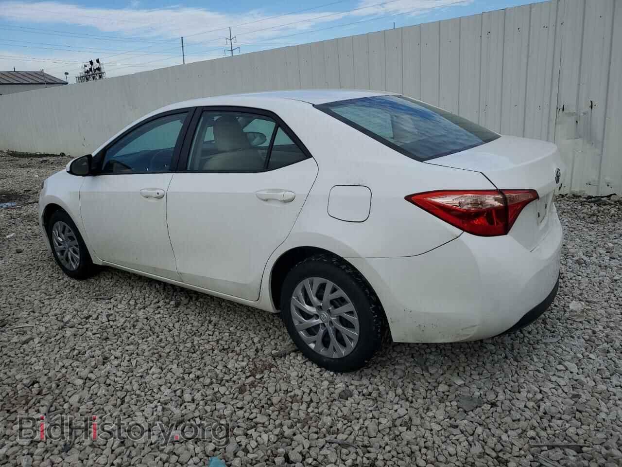 2017 TOYOTA COROLLA - VIN: 5YFBURHE5HP661025 - Фото 2
