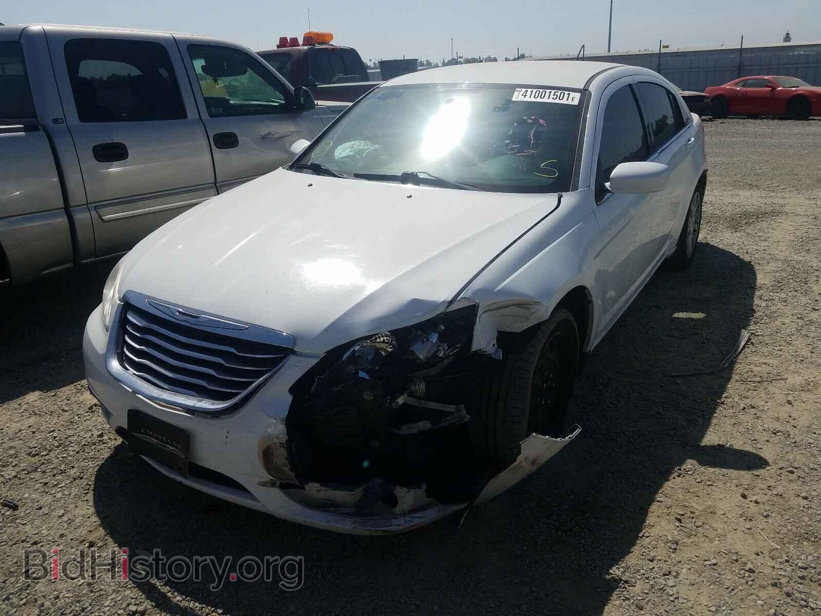 2012 CHRYSLER 200 - VIN: 1C3CCBABXCN292574 - Фото 2