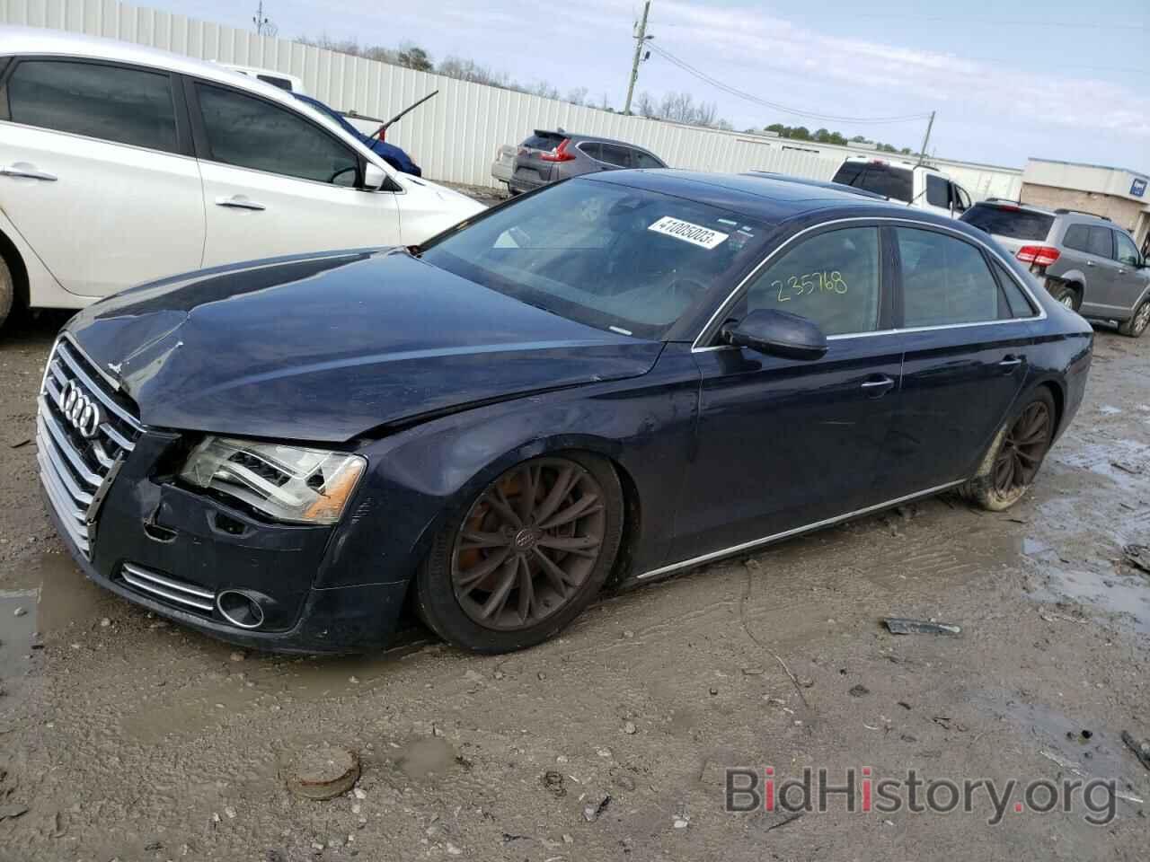 Photo WAURVAFD1BN019829 - AUDI A8 2011