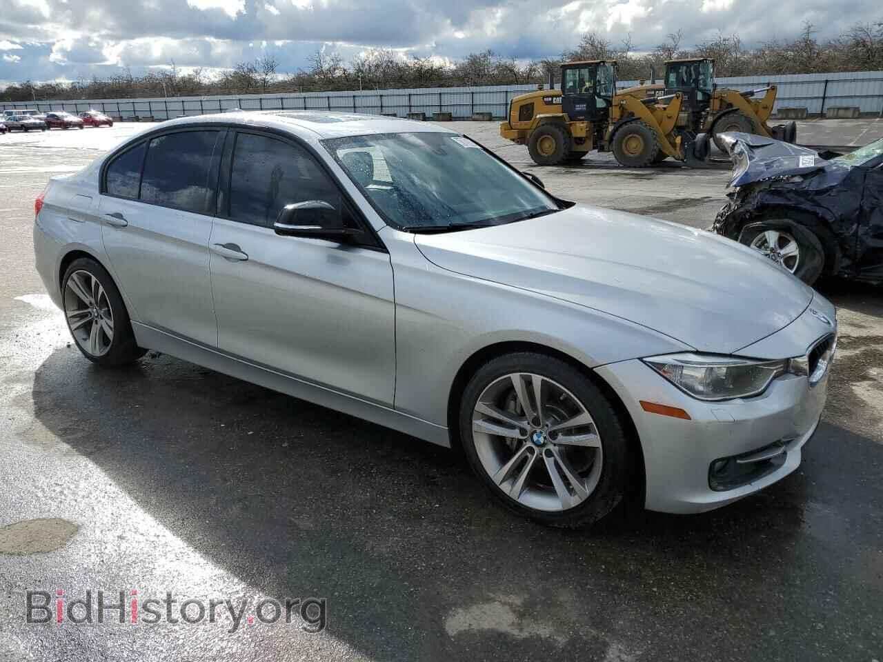 2013 BMW 3 SERIES - VIN: WBA3A9C55DF476587 - Photo 4