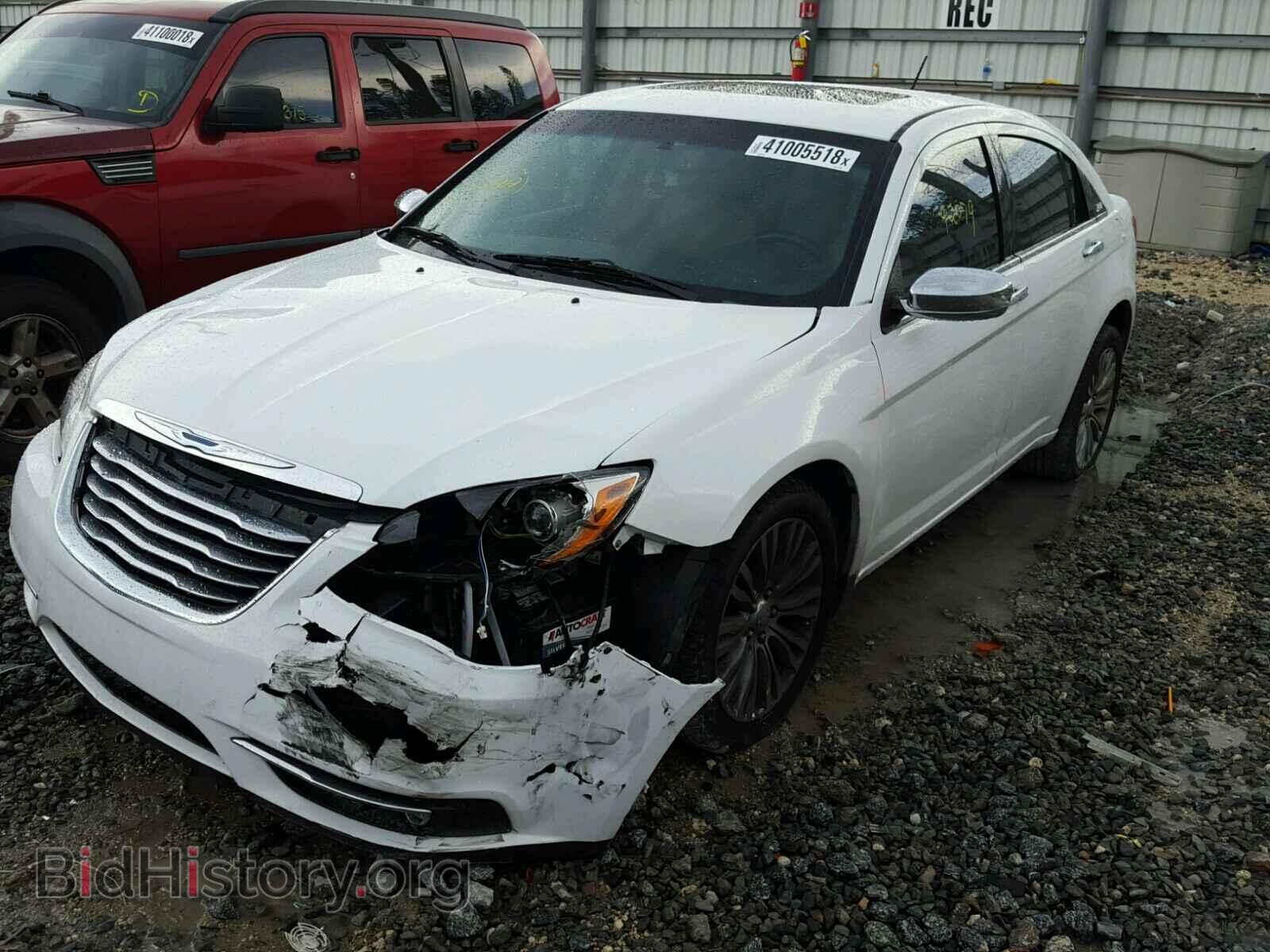 2013 CHRYSLER 200 - VIN: 1C3CCBCG8DN514300 - Photo 2