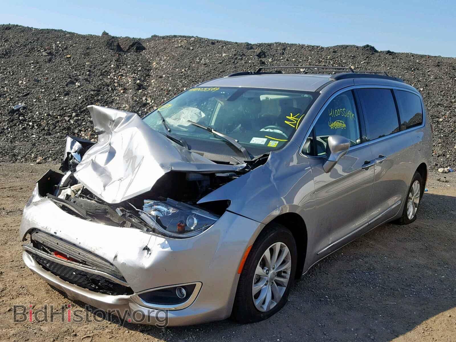 2017 CHRYSLER PACIFICA T - VIN: 2C4RC1BG2HR642235 - Photo 2
