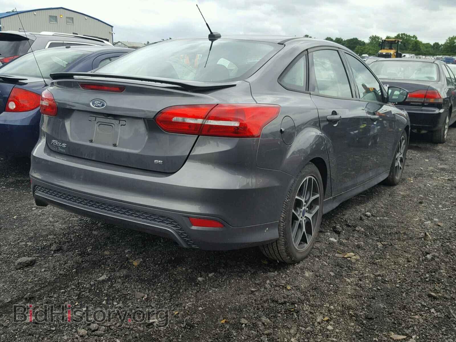 2016 FORD FOCUS - VIN: 1FADP3F27GL385109 - Photo 4
