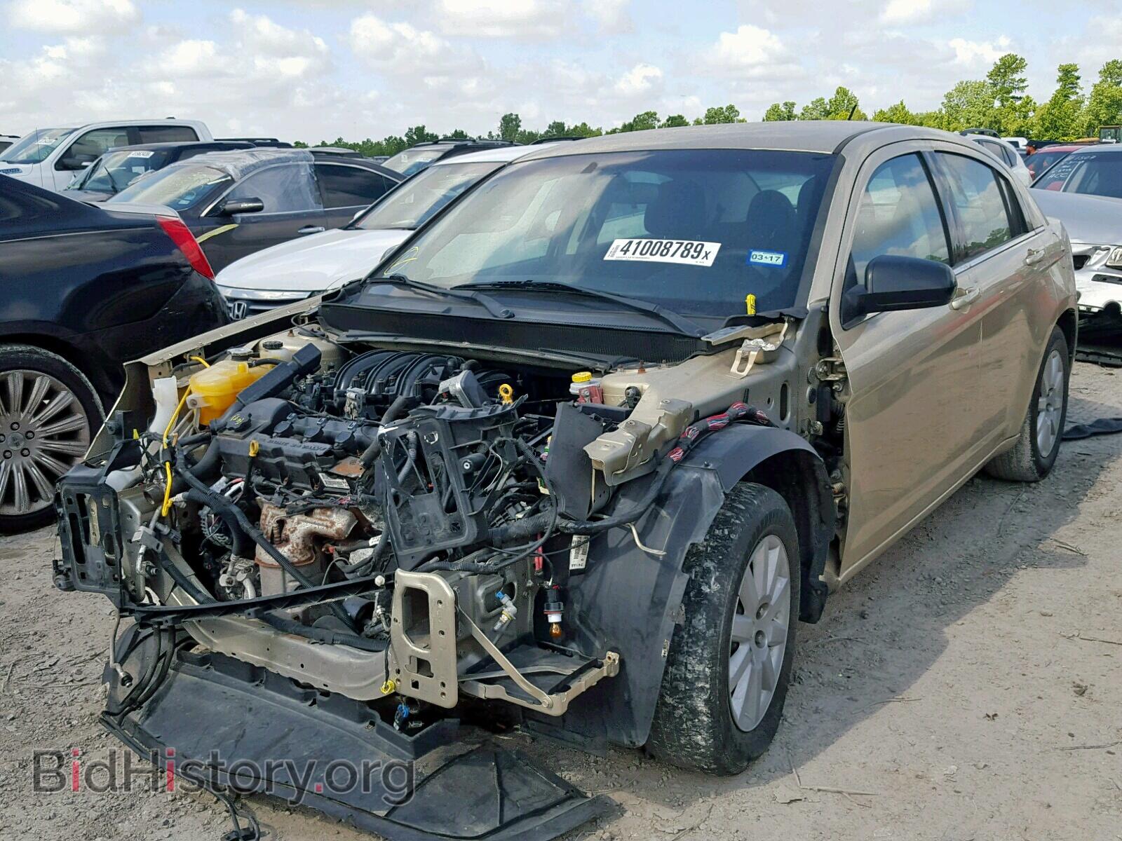 2010 CHRYSLER SEBRING - VIN: 1C3CC4FD9AN185180 - Фото 2