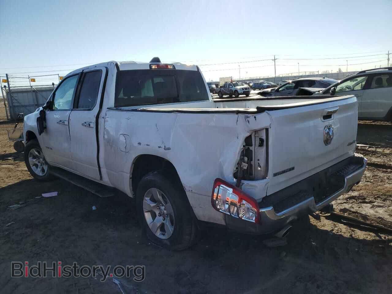 2020 RAM 1500 - VIN: 1C6SRFBT3LN395511 - Фото 2