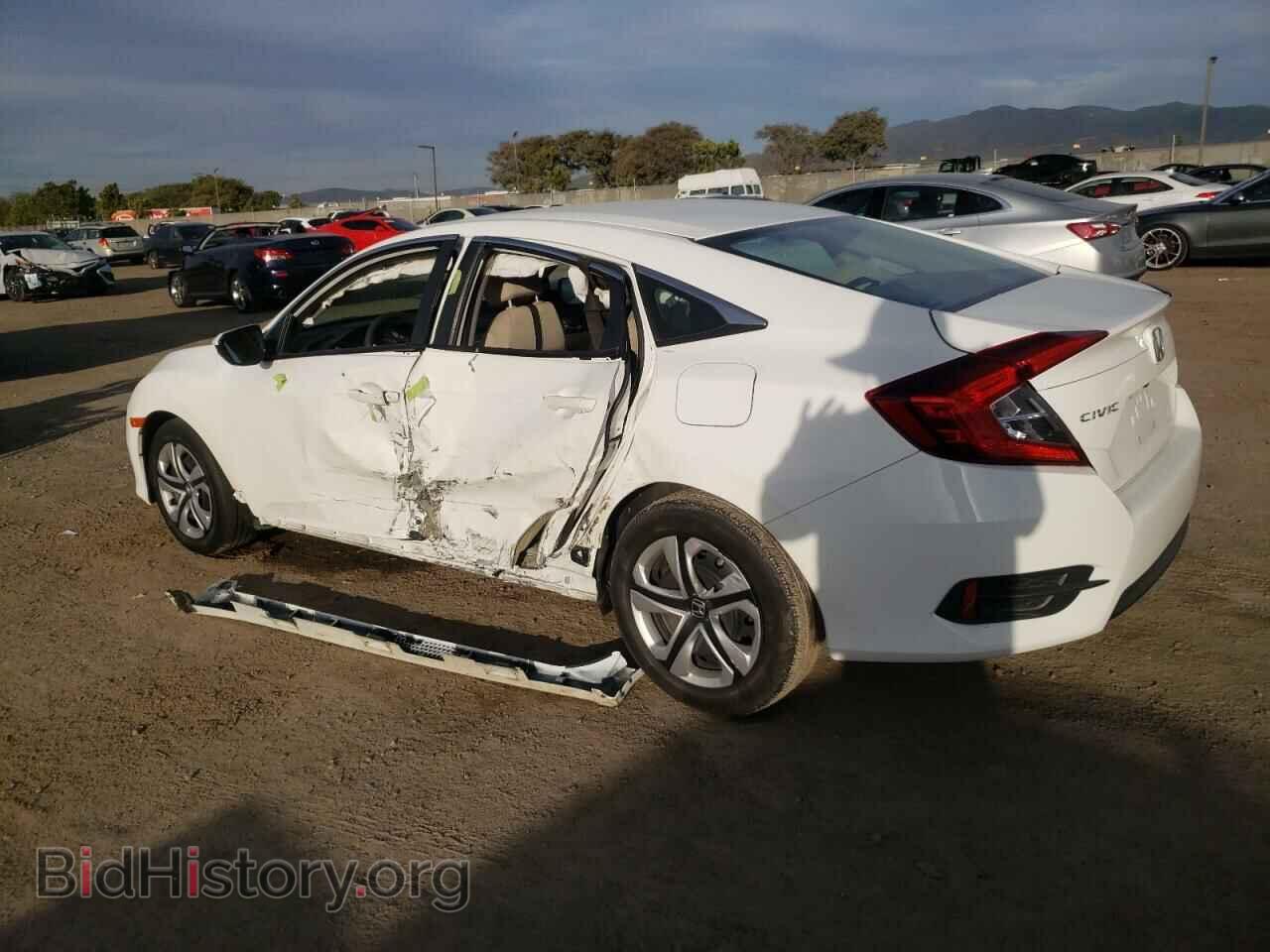 2017 HONDA CIVIC - VIN: 2HGFC2F50HH529652 - Фото 2