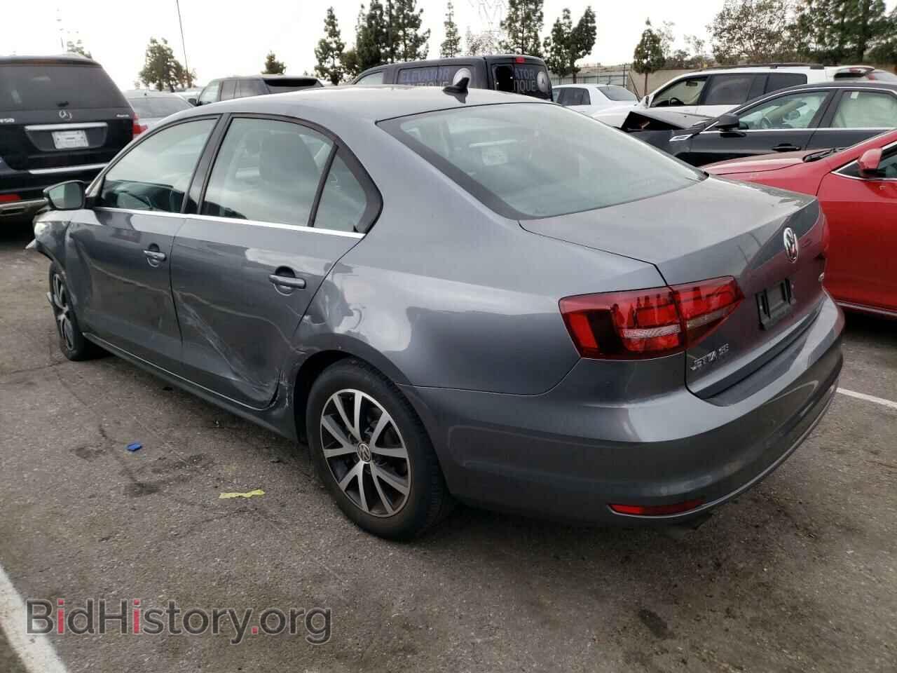 2017 VOLKSWAGEN JETTA - VIN: 3VWDB7AJ7HM388670 - Фото 2