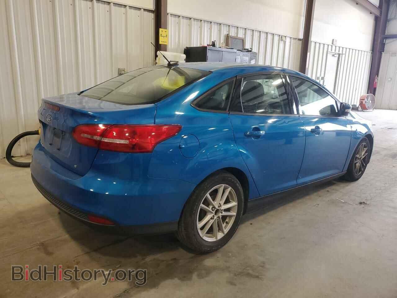 2017 FORD FOCUS - VIN: 1FADP3F2XHL256847 - Фото 3