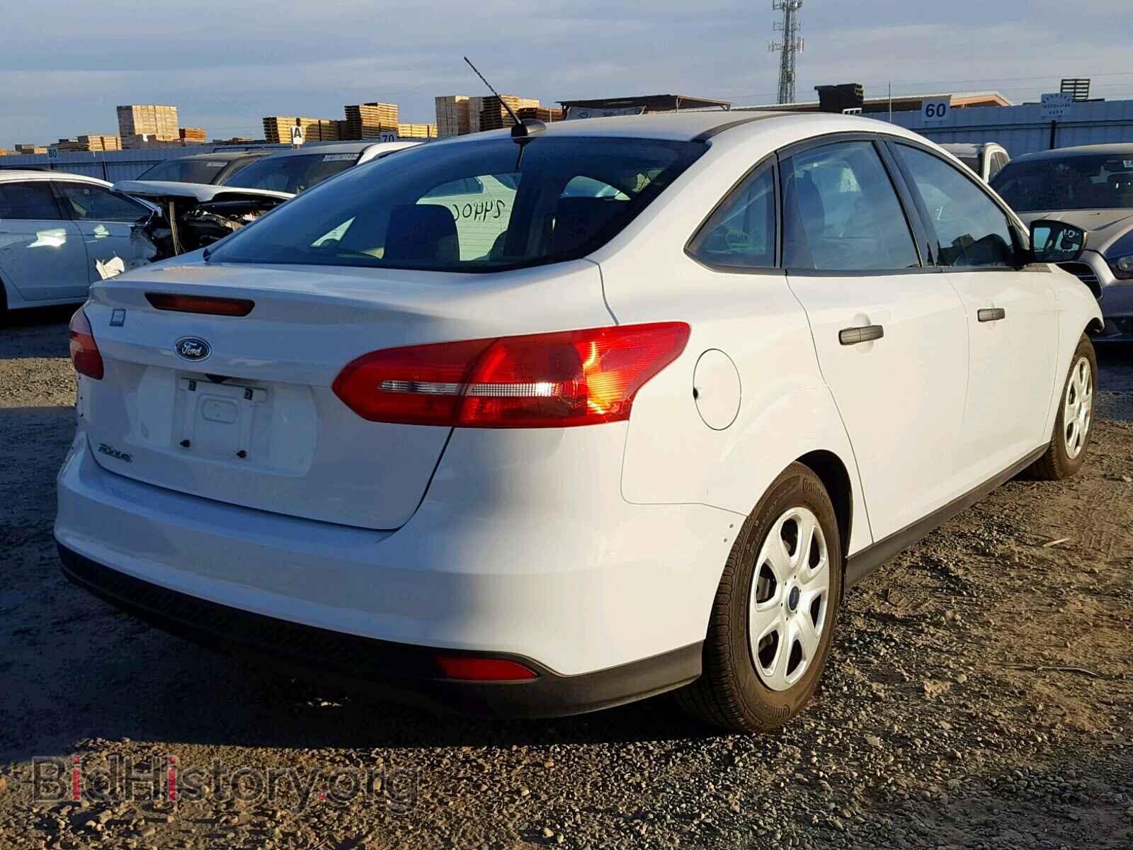 2017 FORD FOCUS - VIN: 1FADP3E2XHL255392 - Photo 4