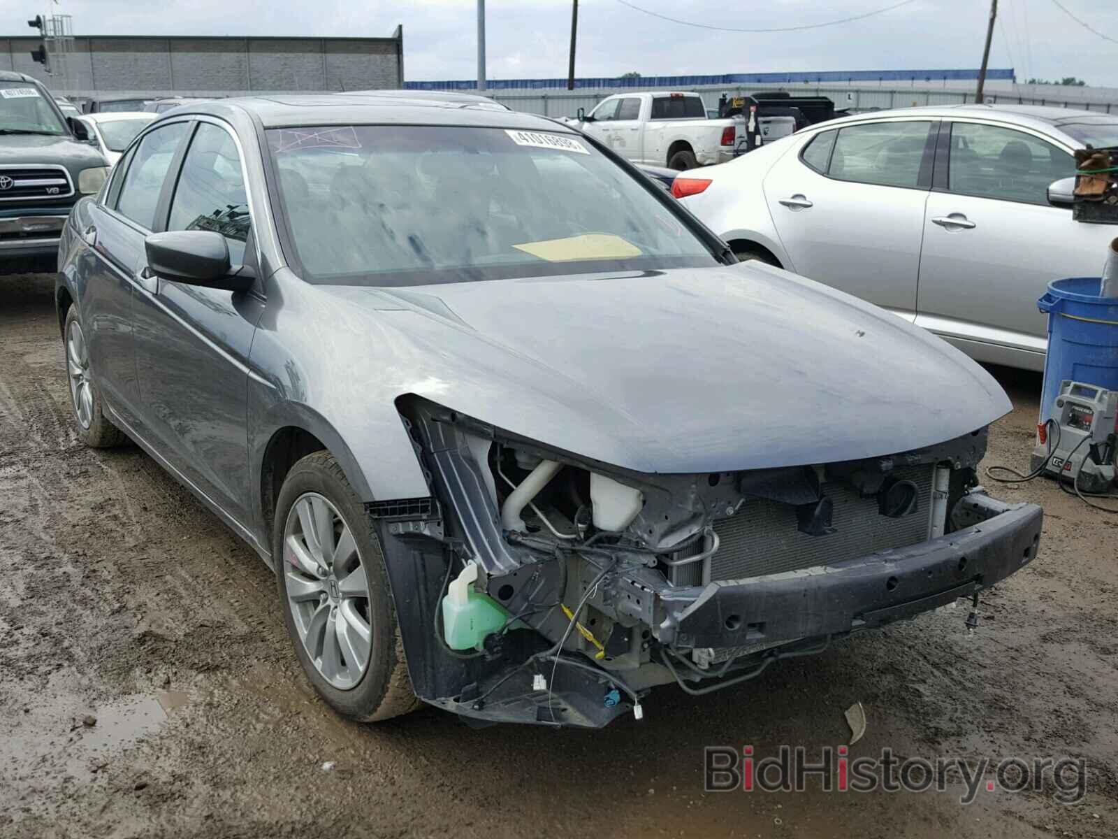 Photo 1HGCP2E71CA139225 - HONDA ACCORD 2012