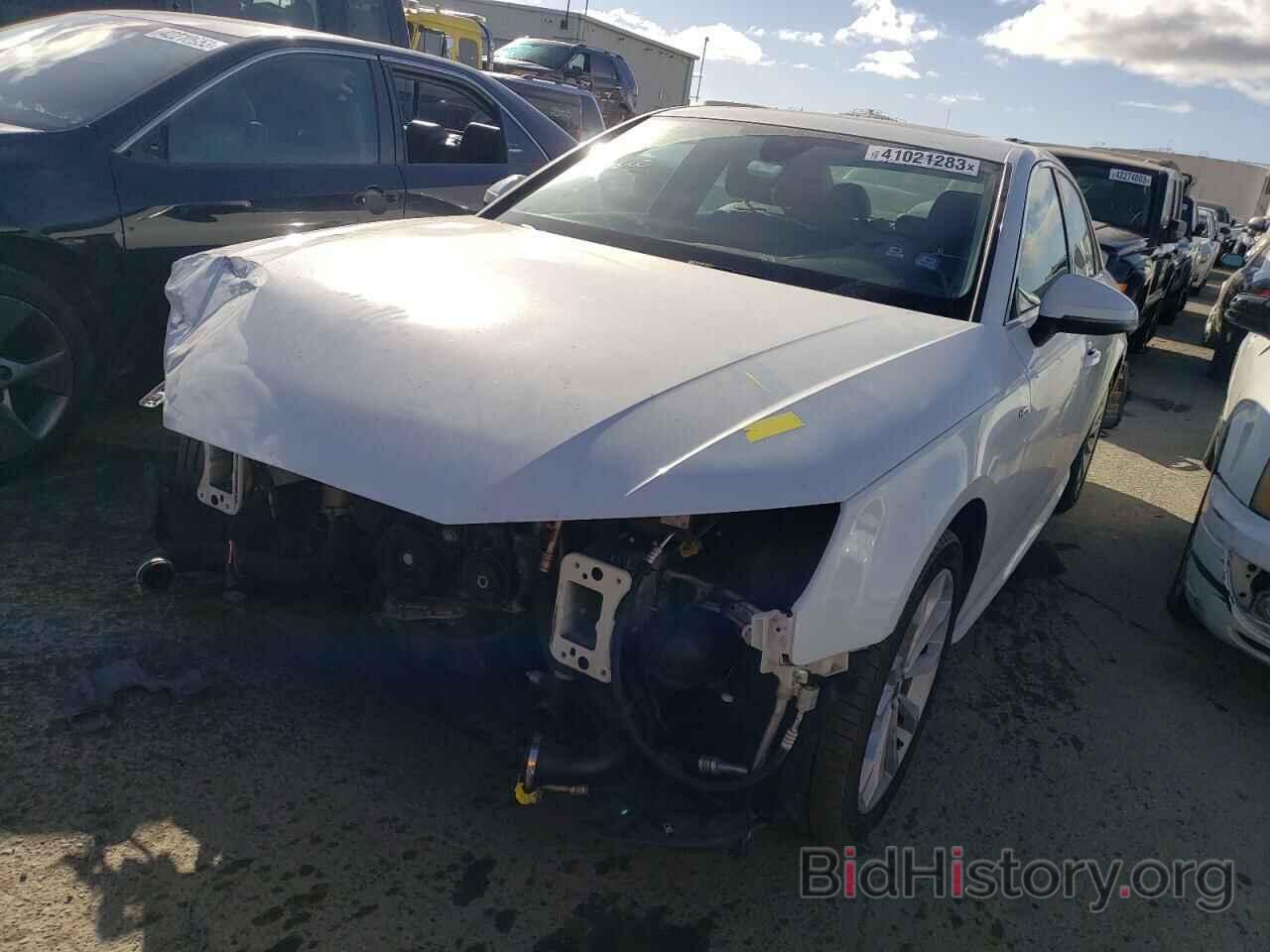 Photo WAUENAF42KA037682 - AUDI A4 2019