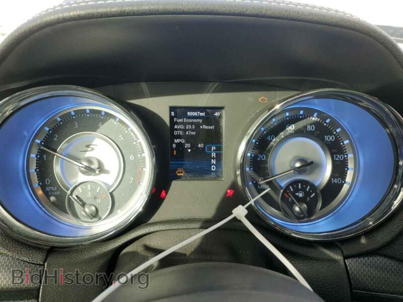 2014 Chrysler 300 (VIN 2C3CCAGG9EH140911) — фото 9 из 12