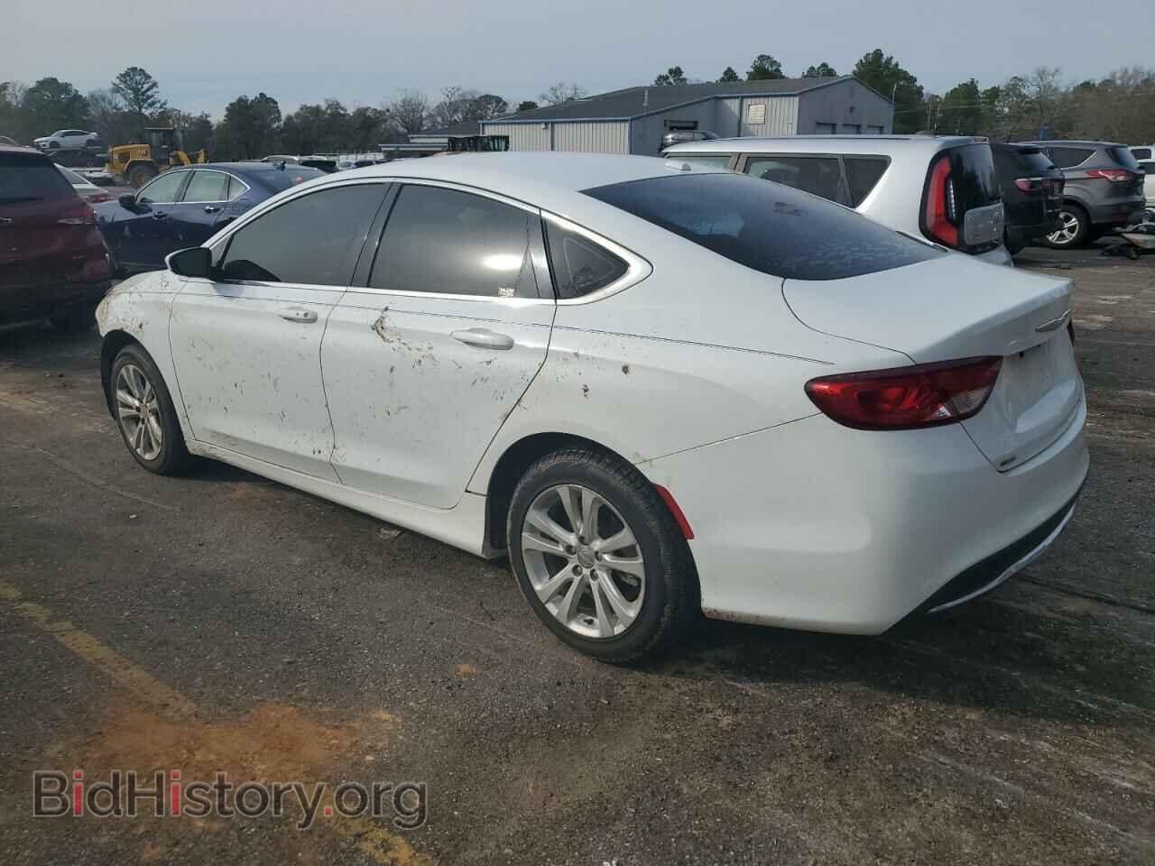 2015 CHRYSLER 200 - VIN: 1C3CCCAB7FN704881 - Фото 2