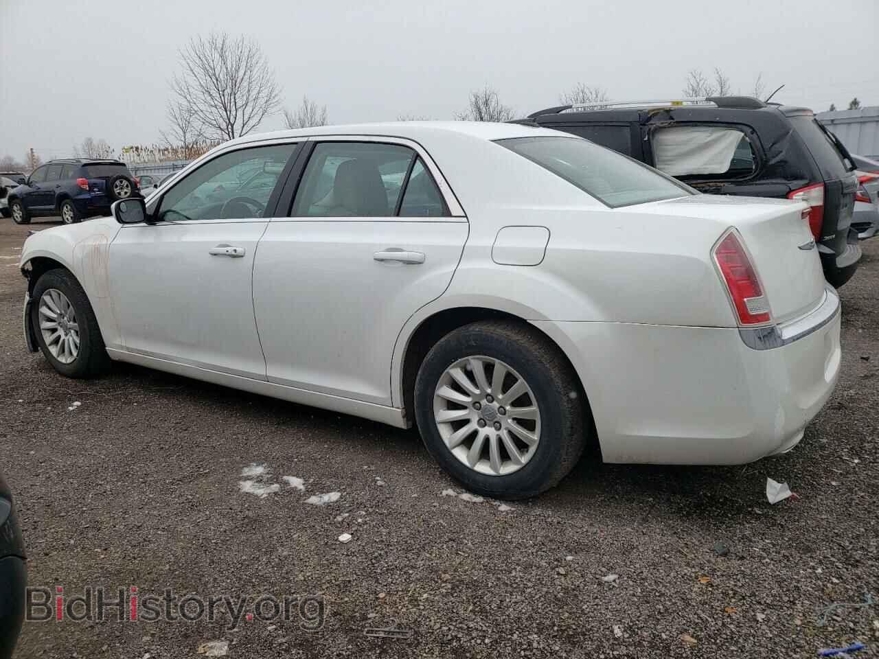 2012 CHRYSLER 300 - VIN: 2C3CCAAG3CH179161 - Фото 2