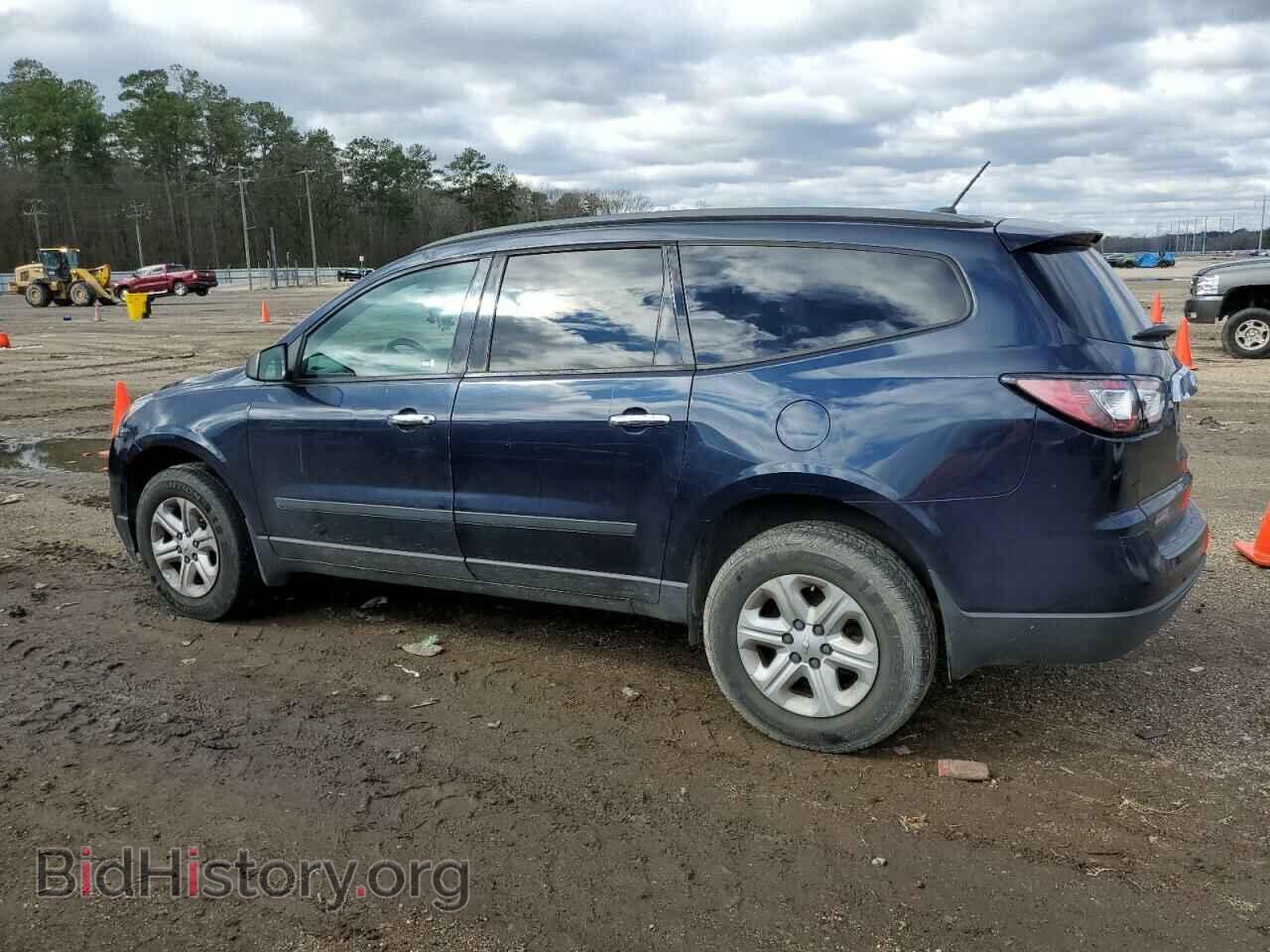 2015 CHEVROLET TRAVERSE - VIN: 1GNKRFED5FJ196363 - Фото 2