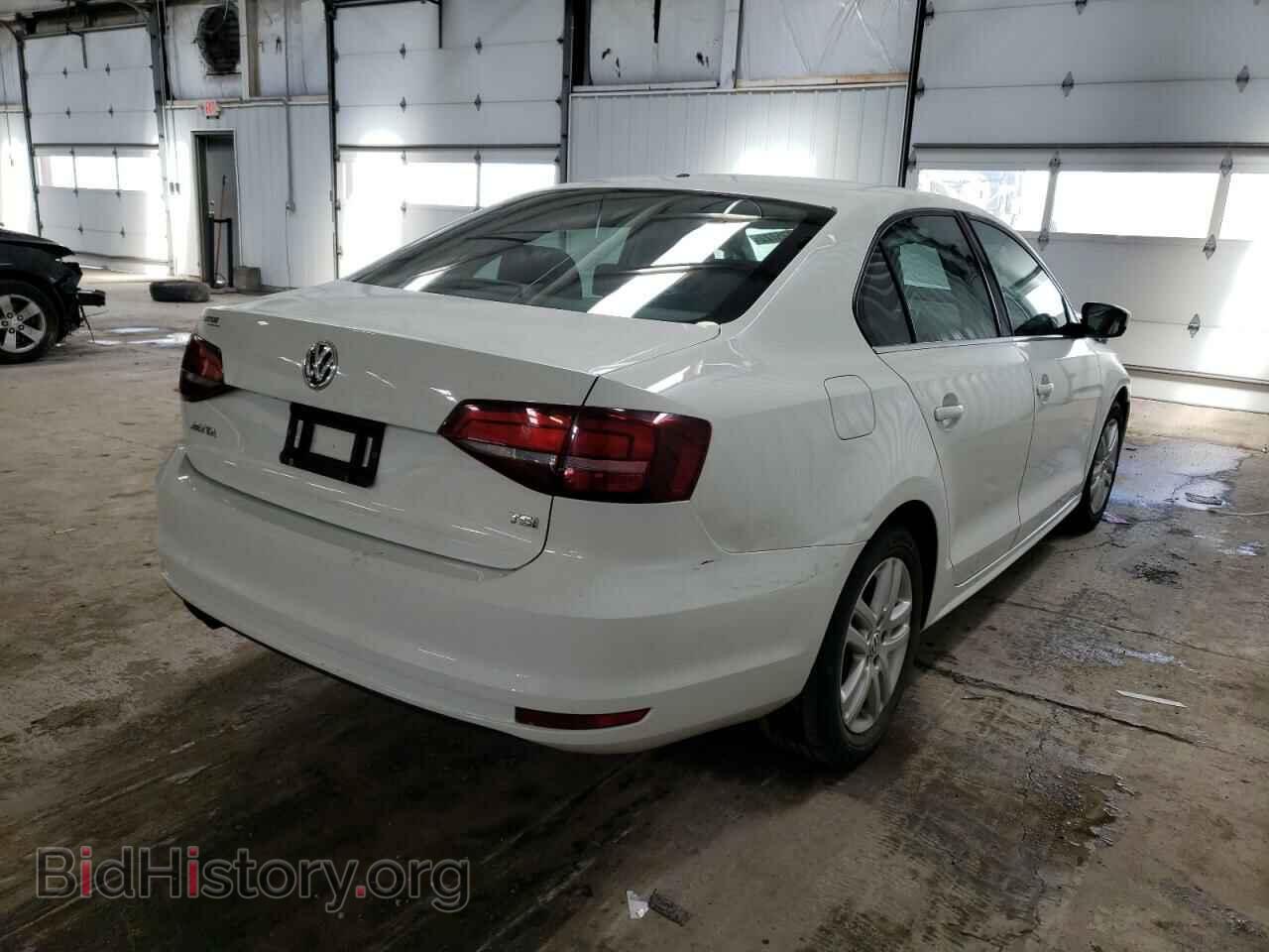 2017 VOLKSWAGEN JETTA - VIN: 3VW2B7AJ3HM273846 - Фото 4