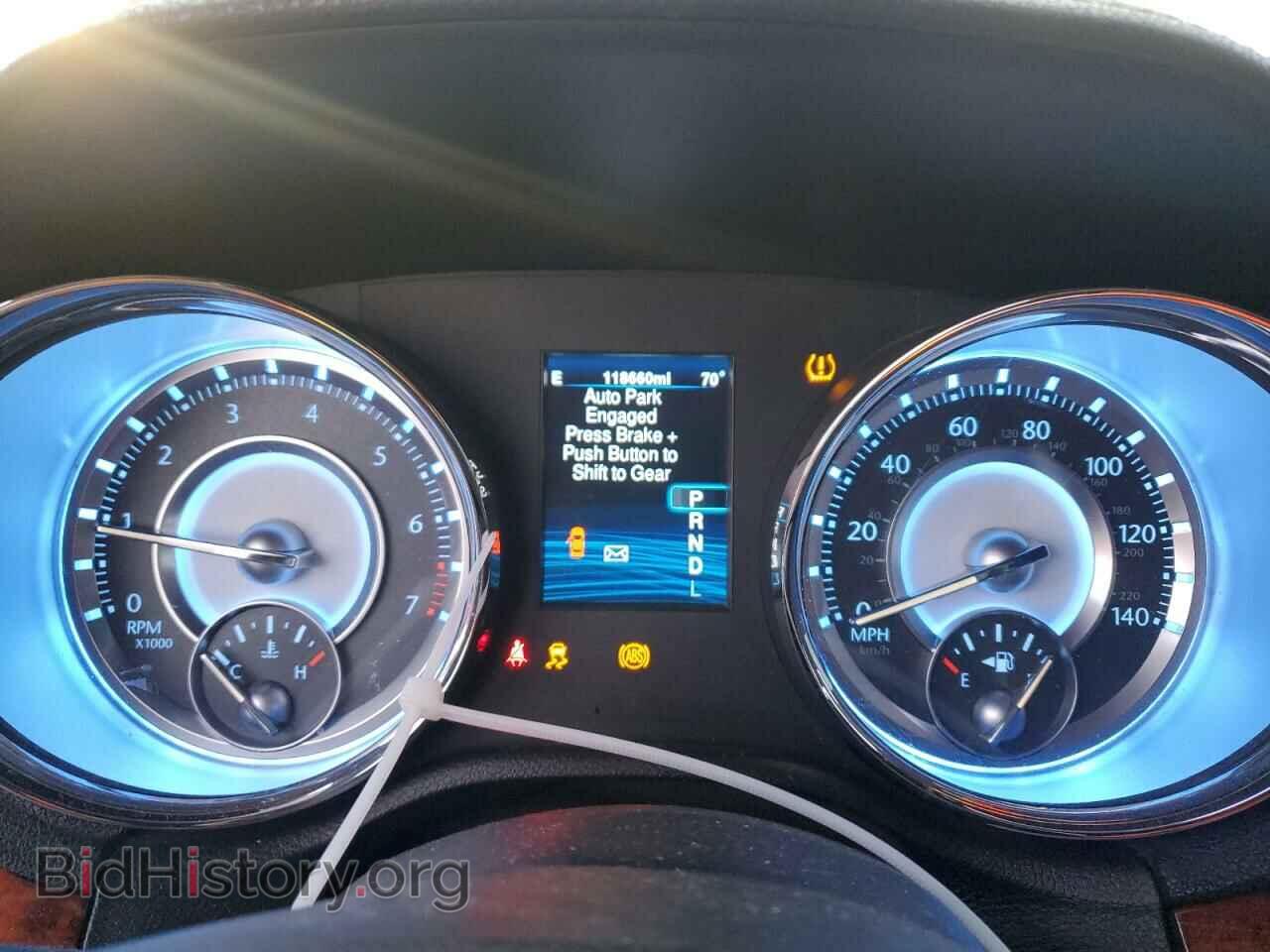 2014 CHRYSLER 300 - VIN: 2C3CCAAG4EH135902 - Фото 9