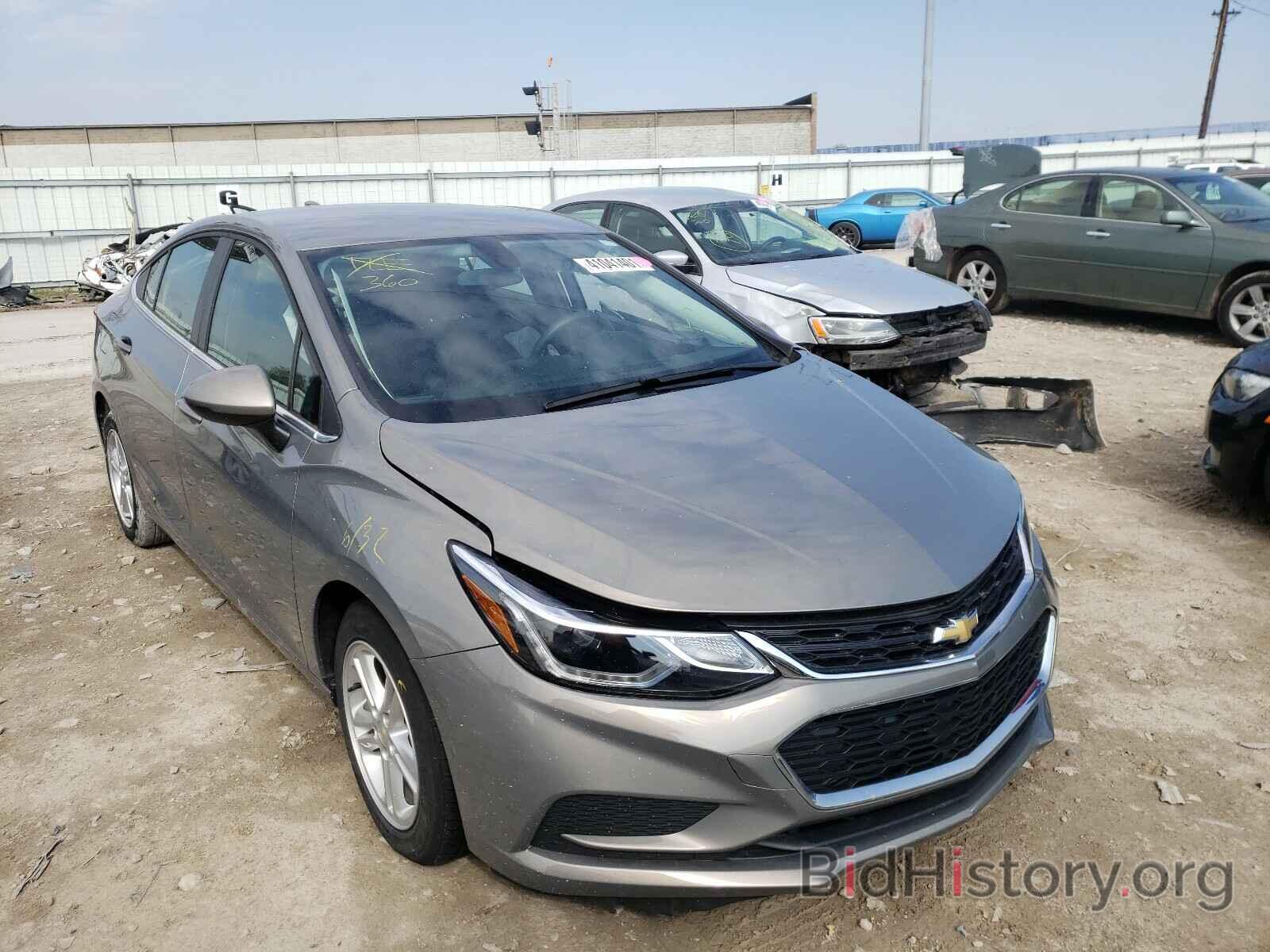 Photo 1G1BE5SMXJ7245431 - CHEVROLET CRUZE 2018