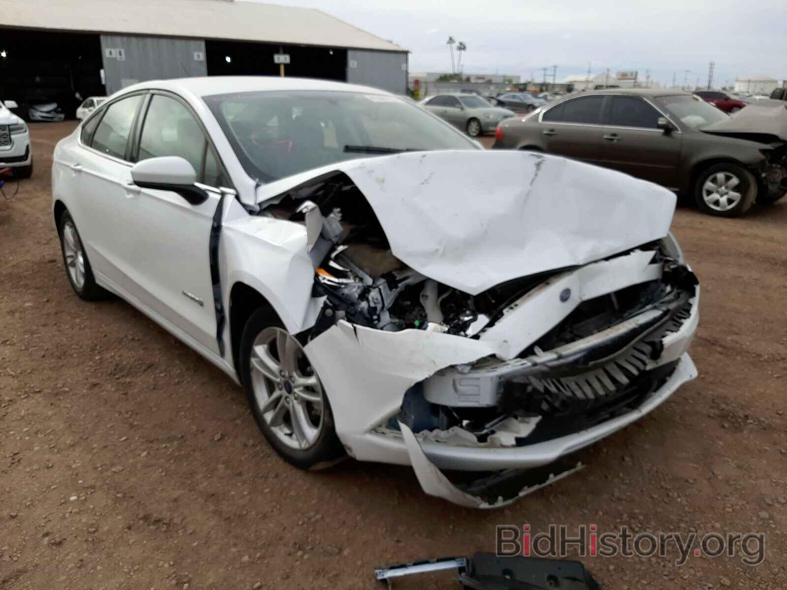 Photo 3FA6P0LU7JR152661 - FORD FUSION 2018