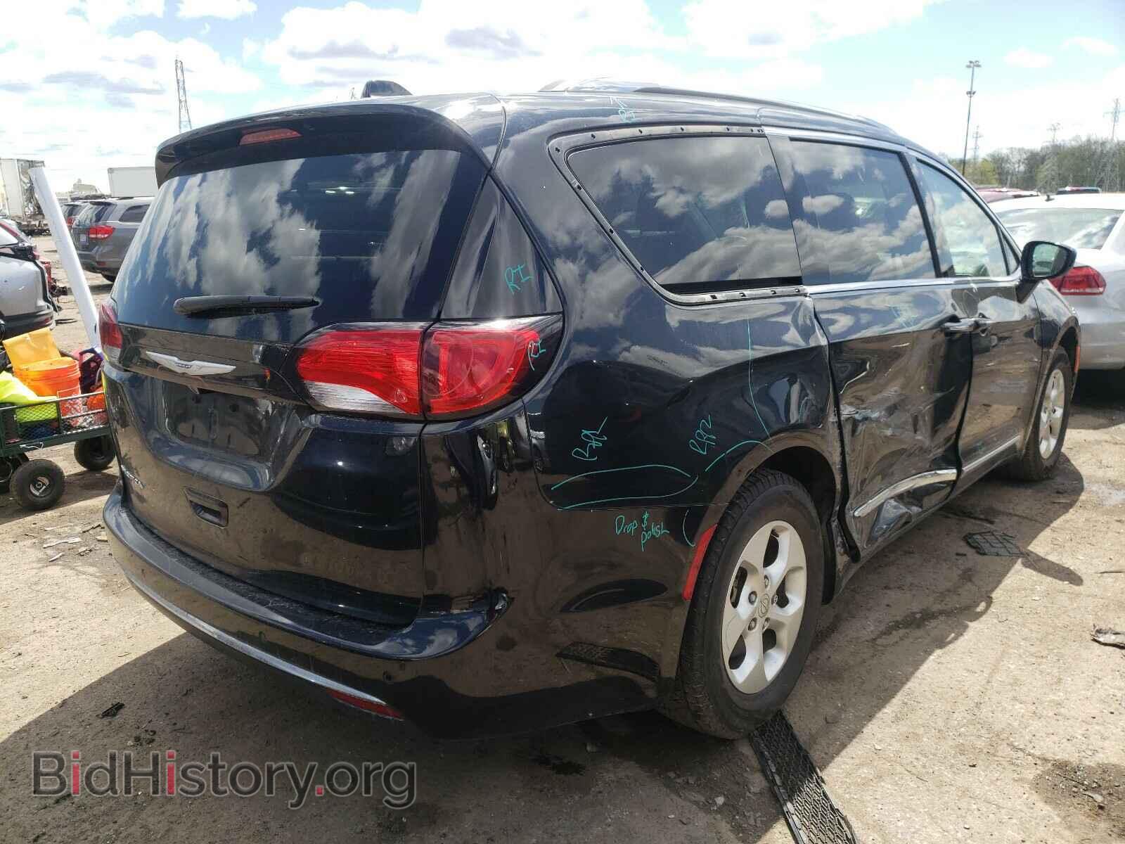 2017 CHRYSLER PACIFICA - VIN: 2C4RC1EG2HR782376 - Photo 4