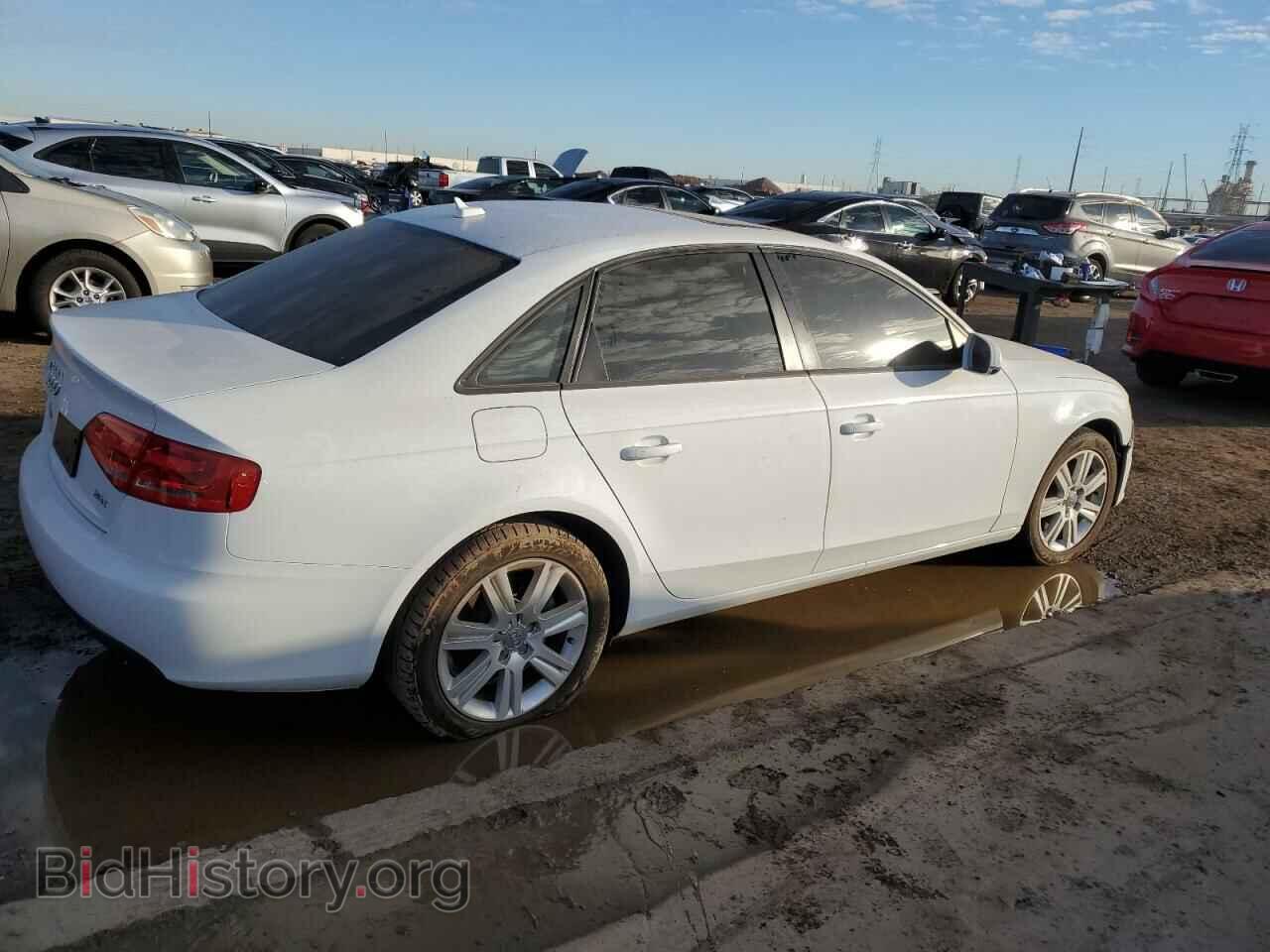 2011 AUDI A4 - VIN: WAUAFAFL7BN037429 - Фото 3