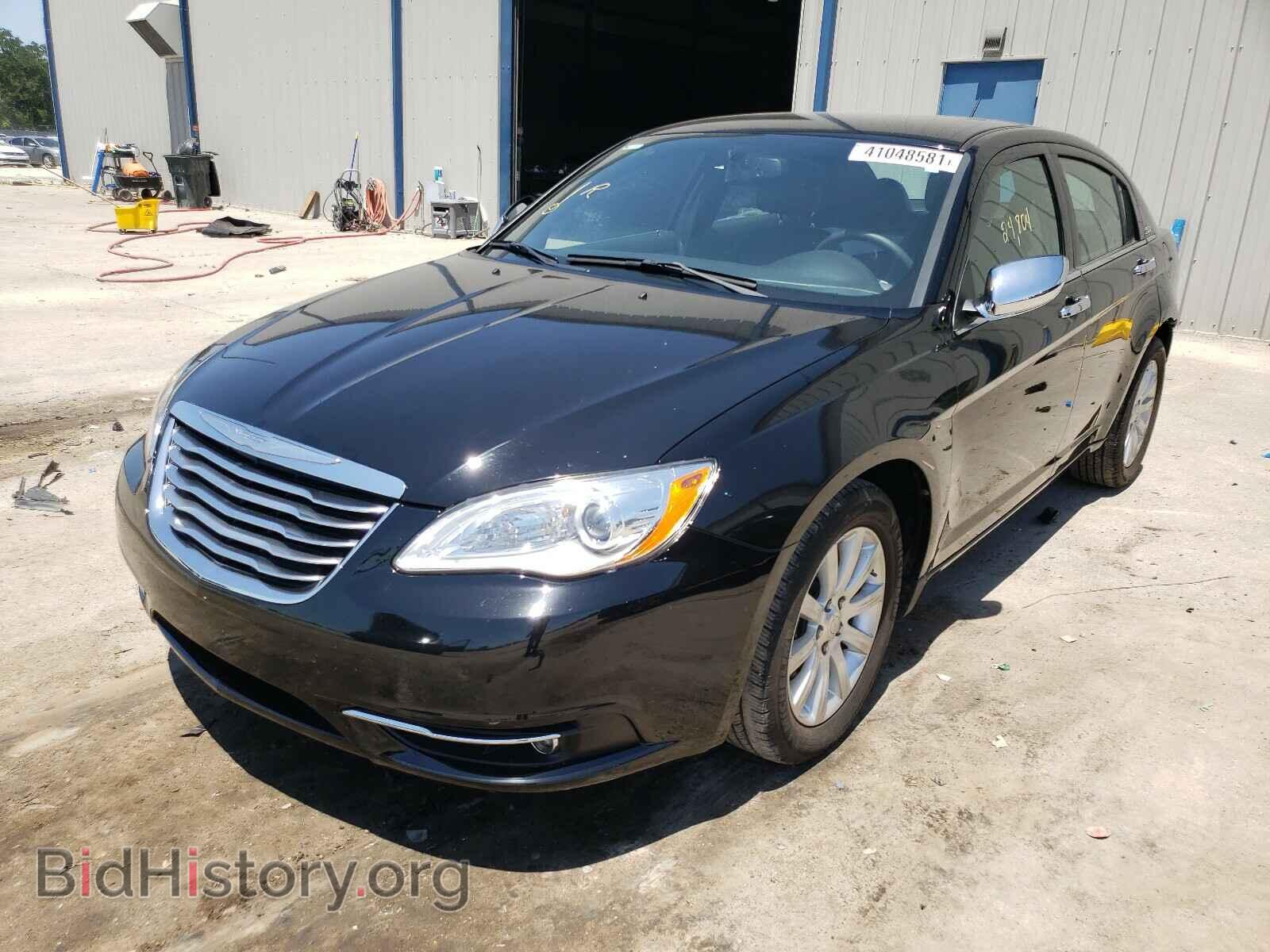 2013 CHRYSLER 200 - VIN: 1C3CCBCG9DN653092 - Фото 2