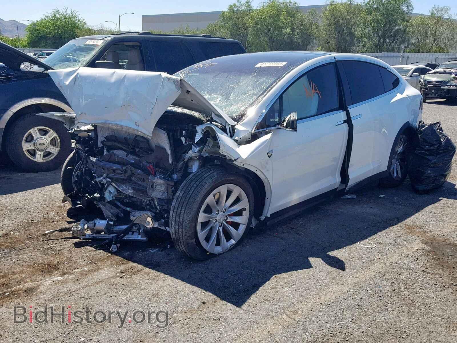 2018 TESLA MODEL X - VIN: 5YJXCBE48JF085878 - Фото 2