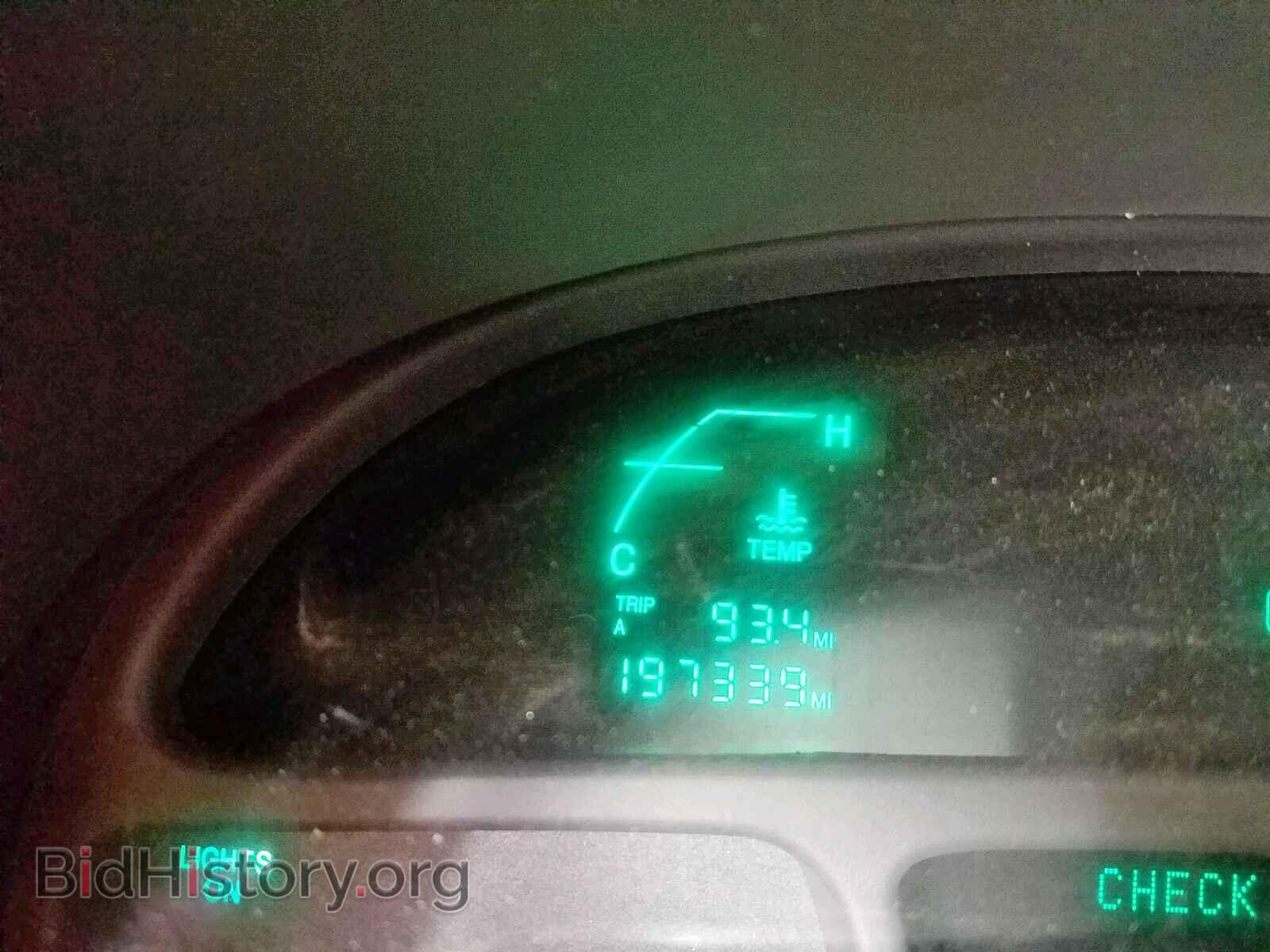 2004 CADILLAC DEVILLE - VIN: 1G6KD54Y24U217934 - Photo 8