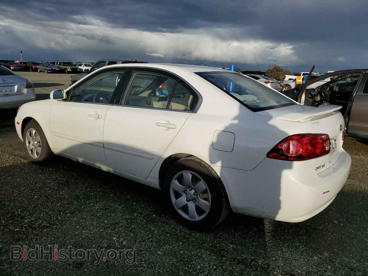 2007 KIA OPTIMA - VIN: KNAGE123475122335 - Фото 2