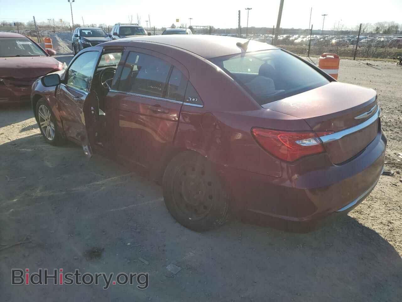 2013 CHRYSLER 200 - VIN: 1C3CCBBB6DN745427 - Фото 2
