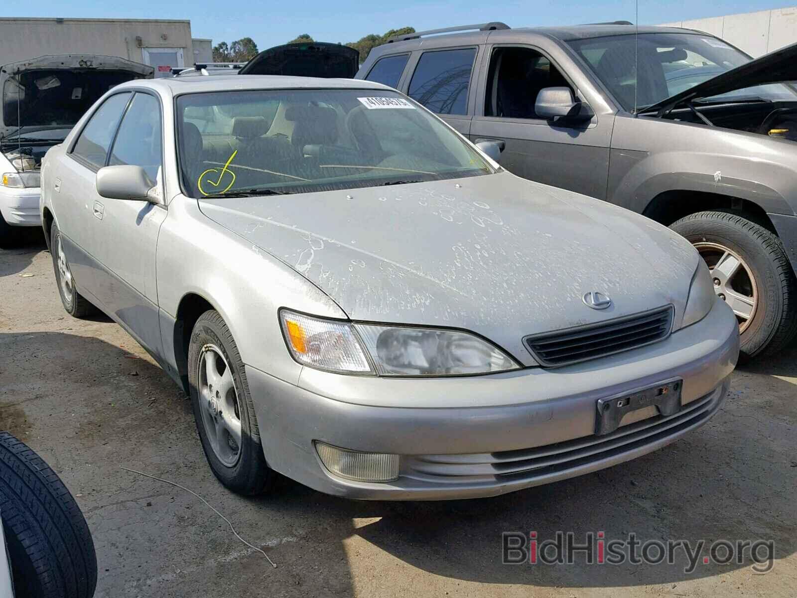 Photo JT8BF28G3W5021648 - LEXUS ES300 1998